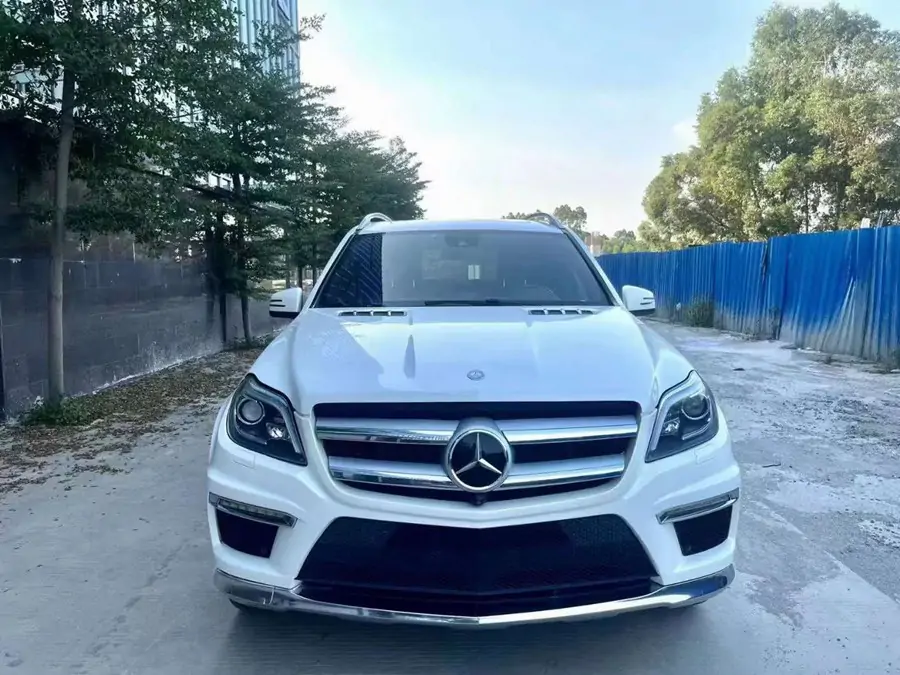 新到17款奔馳GL550 AMG